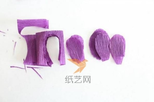 Tutorial on how to make lavender, blue and red crocus handmade paper flowers from crepe paper