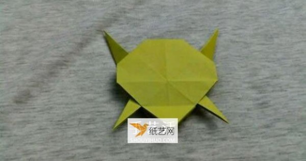 Detailed explanation of the three-dimensional frog origami steps