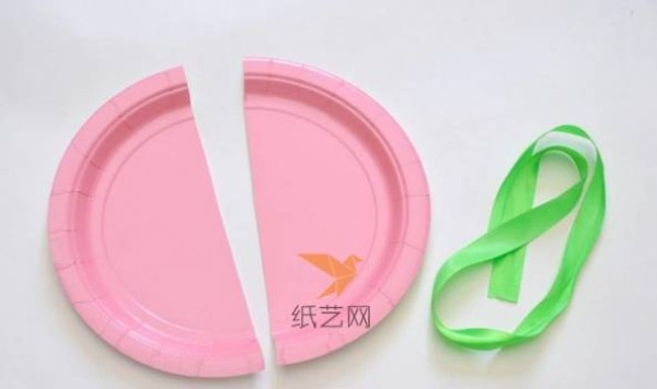 Use disposable paper plates to make cute handmade paper baskets