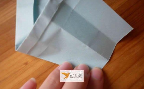 Use origami to make a love box with a lid for Valentine’s Day