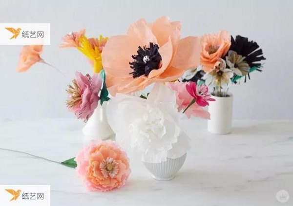 Tutorials on 2 super beautiful crepe paper peonies!