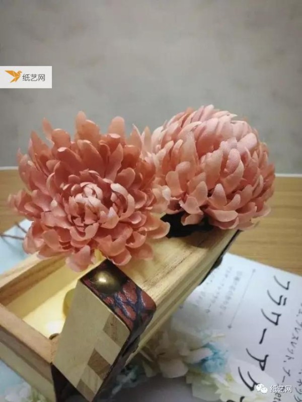 Xiaobai also comes to learn how to perm flowers! Introduction to hot stamping tutorial