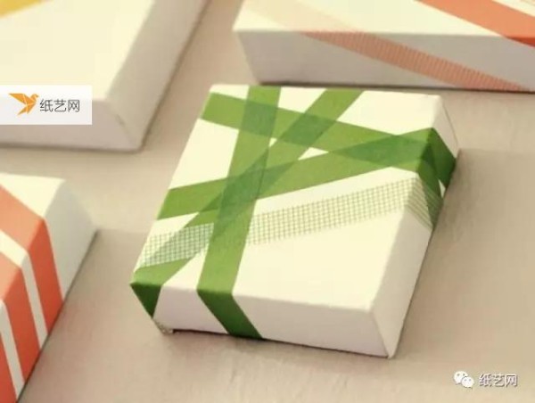 Simple girly gift packaging