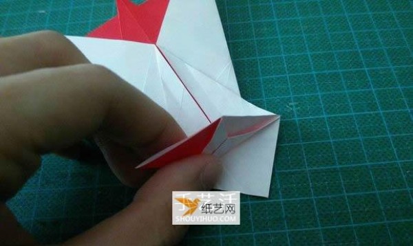 Detailed illustrated tutorial on how to fold the Christmas crane