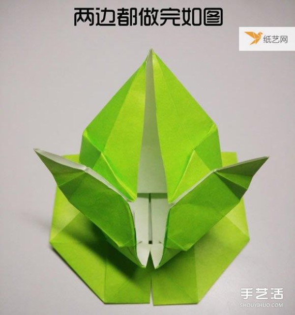 Illustration of the steps of origami of a very cute three-dimensional duck