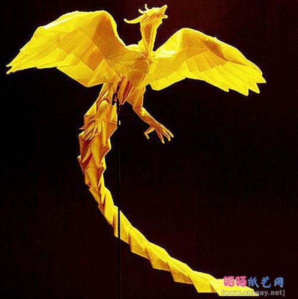 Tetsushi Kamiya’s Phoenix Origami Master’s Charm