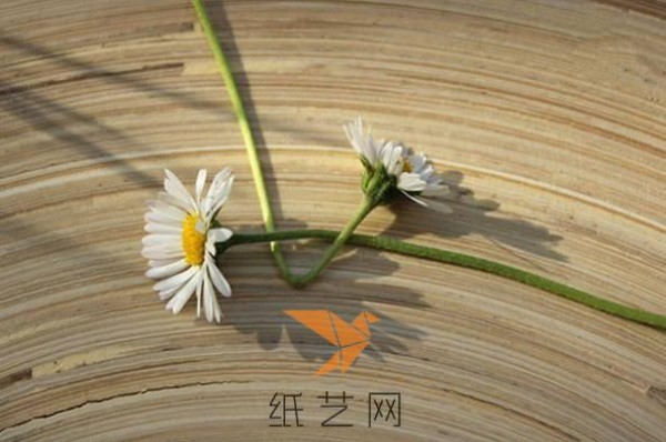 Exquisite garland weaving method, essential skills for spring outing