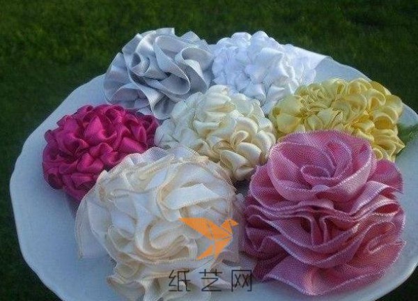 Simple and beautiful ribbon flower making tutorial