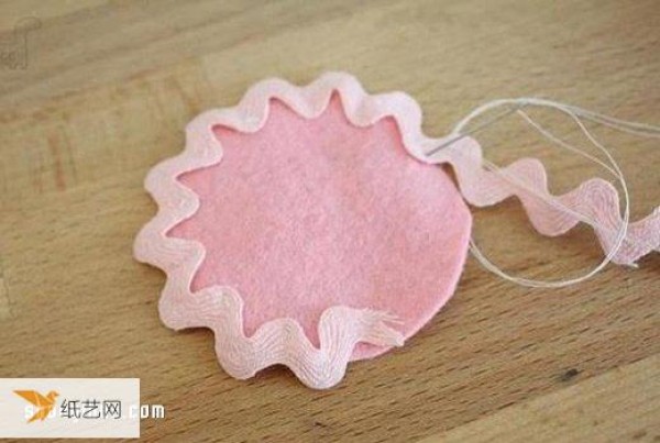 How to make peony head flowers by hand using non-woven fabric and lace