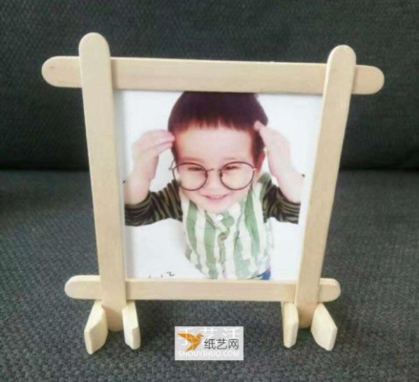 How to make a personalized photo frame with ice cream sticks