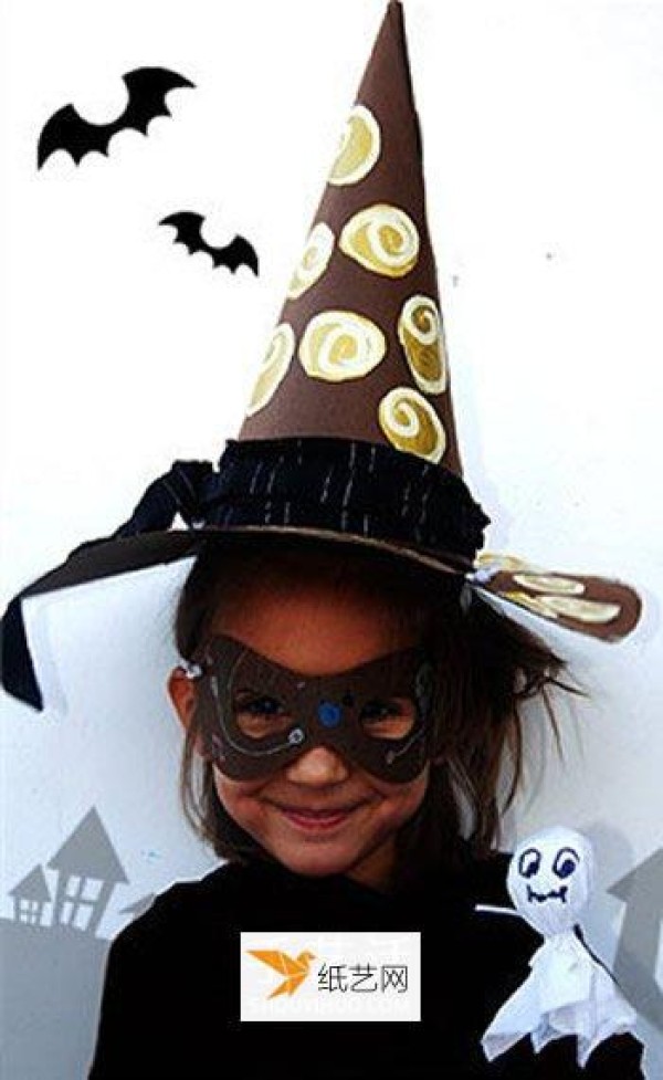 Illustration of how to make your own Halloween witch hat for toddlers