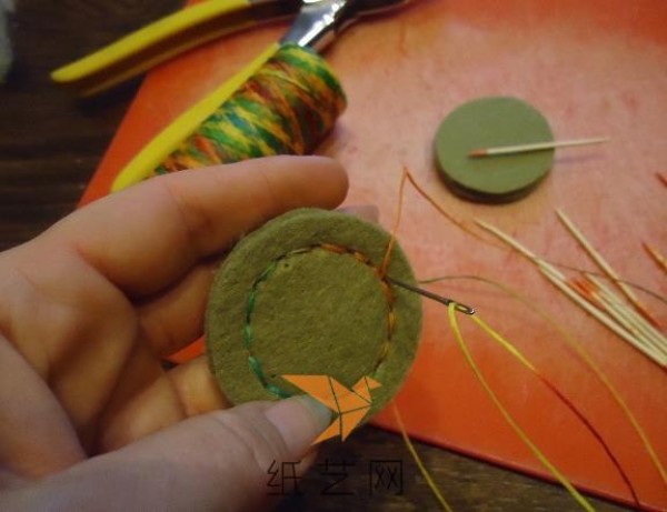 Chic fabric button making tutorial