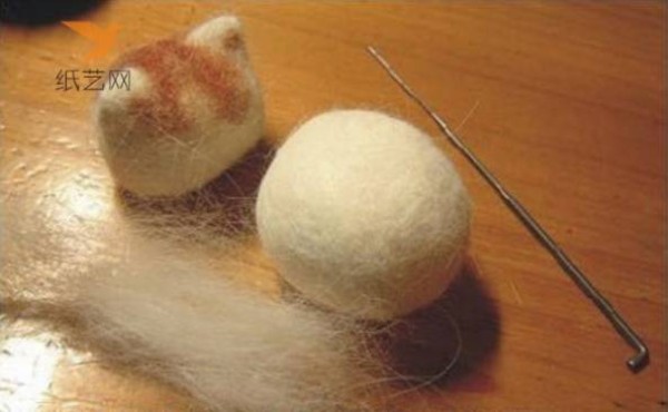 Wool felt tutorial Wool felt white fur yellow dot pattern cat making tutorial