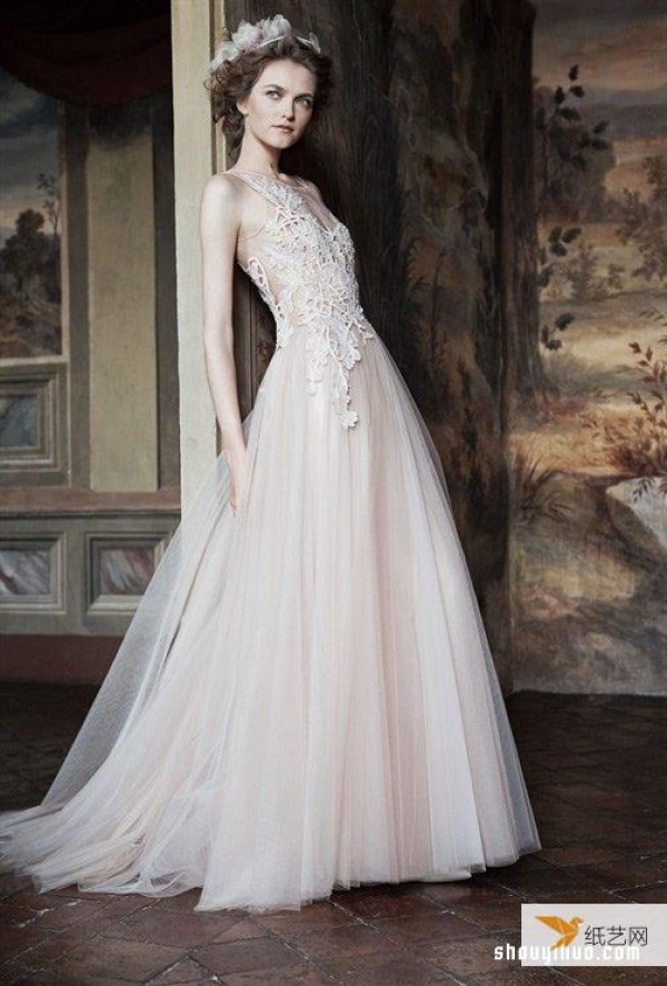 Alberta Ferretti 2016 romantic wedding dress series display