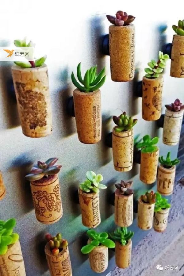 There are so many little crafts that can be done with the cork of a wine bottle! Come and learn!