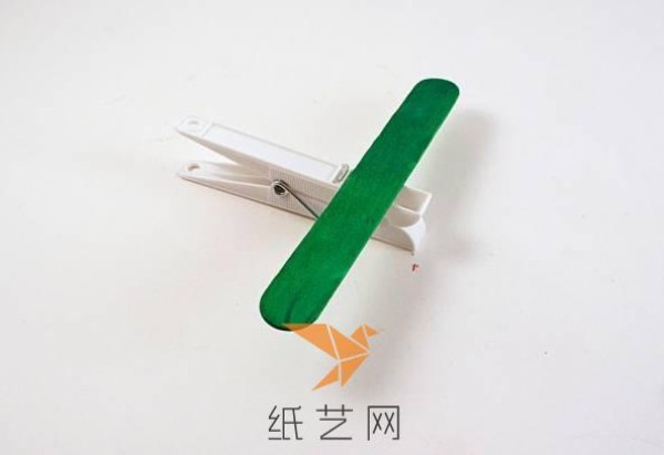 Tutorial on making handmade small airplane toys for Childrens Day