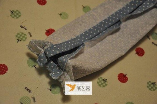 Handmade tutorial for making pencil cases using non-woven fabrics