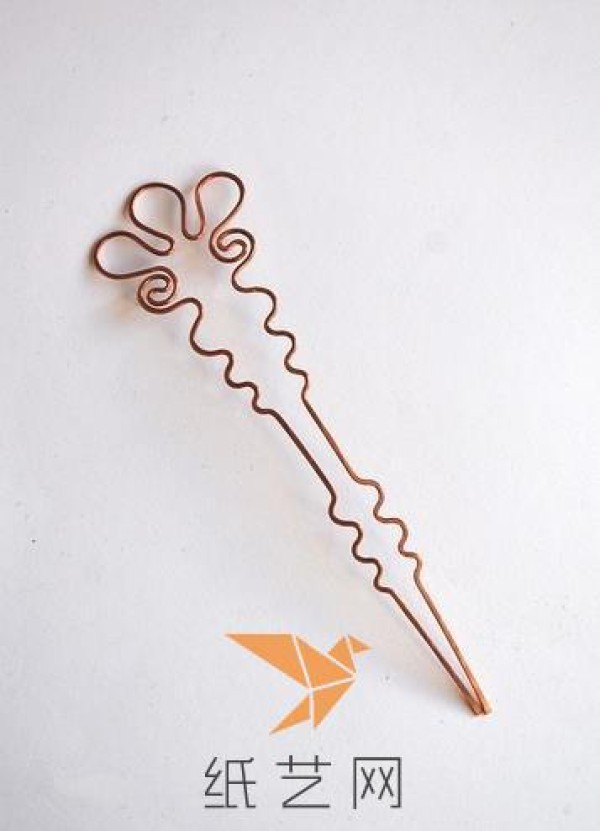 Tutorial on how to make a vintage and delicate winding hairpin for Valentine’s Day gift