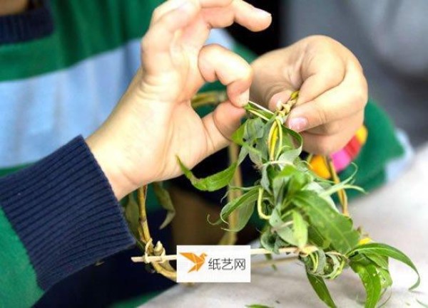 How to make cute children’s flower baskets