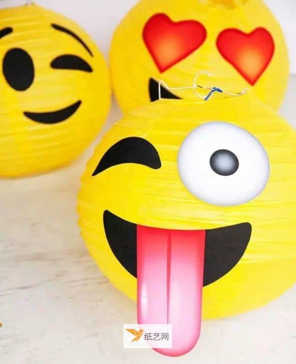 Two particularly interesting ways to make smiling face lanterns