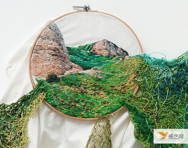 The embroidery scenery that jumps out of the wooden frame creates a completely different visual effect