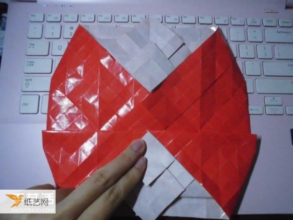 Super complicated kissing fish heart origami illustration process