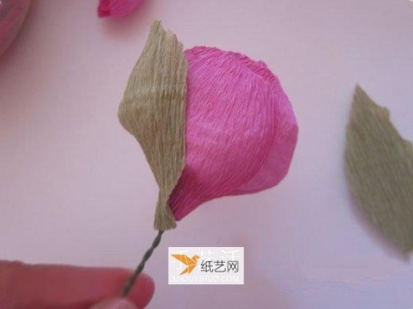 How to make handmade crepe paper candy flowers