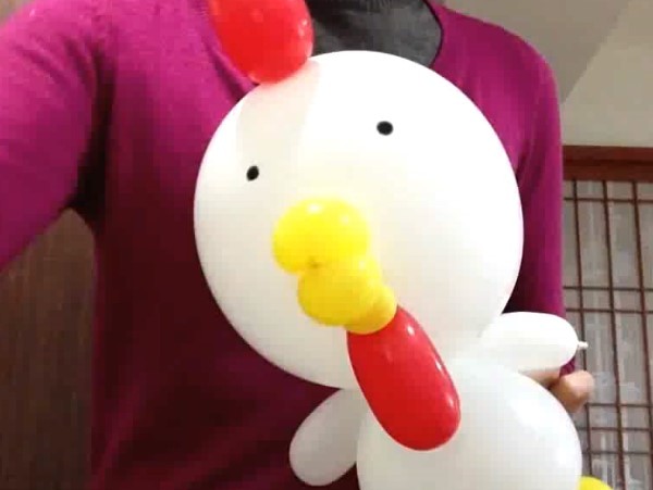 Tutorial on how to make a cute chick balloon shape