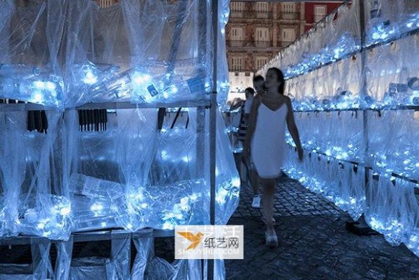 An environmental masterpiece, using 15,000 plastic bottles to form a beautiful maze