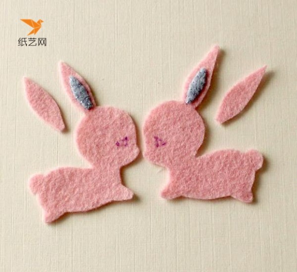 Tutorial on how to make cute non-woven bunny hairpins