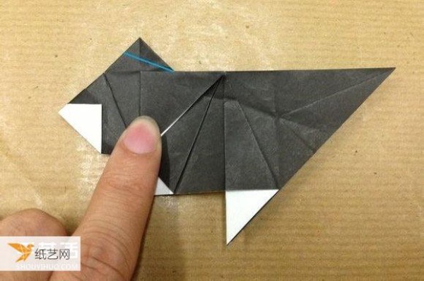 Share with you detailed step-by-step illustrations of small animal origami