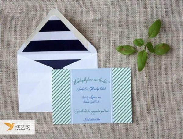 Appreciation of pictures of handmade and exquisitely designed foreign stationery