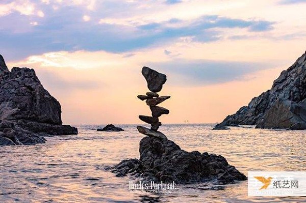 Against gravity and sound waves, the artist challenges the high-decibel environment by stacking stone towers