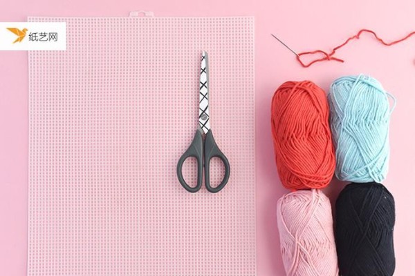 3 types of tutorials waiting for you to choose! Those cute little knick-knacks made of yarn! 