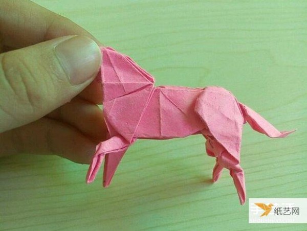 Super detailed three-dimensional horse origami illustrations by Hideo Komatsu