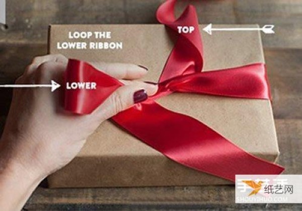 A very novel and beautiful packaging ribbon bow with step-by-step illustrations