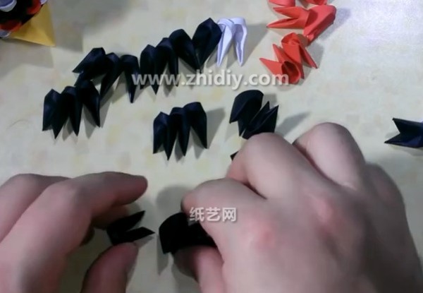 How to make origami triangle with black egg and angry bird little black bird