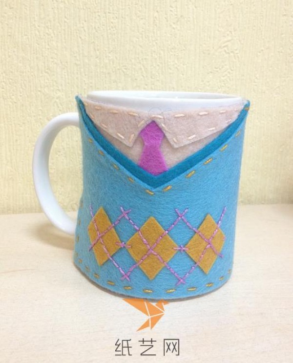 Tutorial on making Father’s Day gift cup sleeves