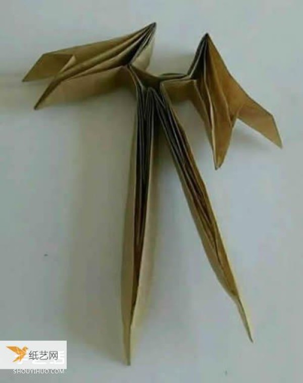 Detailed explanation of how to fold carambola flowers by hand with an illustrated tutorial