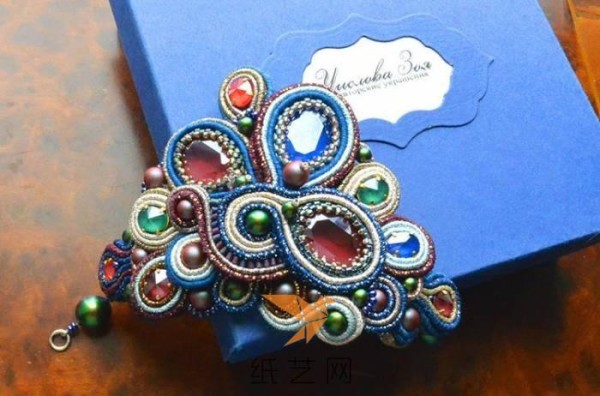 Detailed tutorial on making gorgeous palace-style bracelets, a gorgeous new year gift