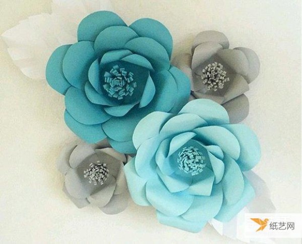 Very simple step-by-step instructions for making paper flowers by hand