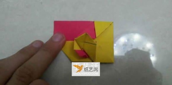 How to use origami to make a fun love box