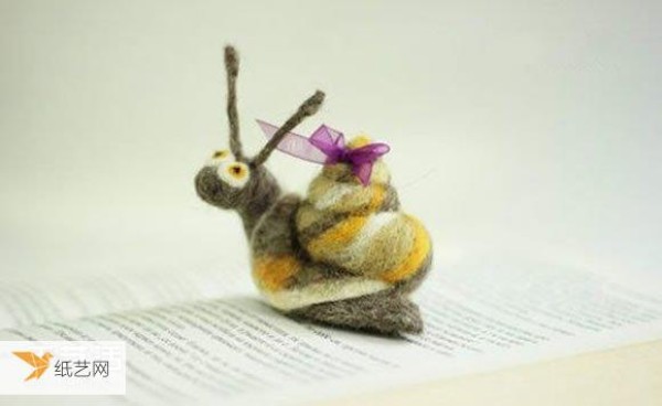 A heart-warming handmade work - pictures of cute wool felt animals