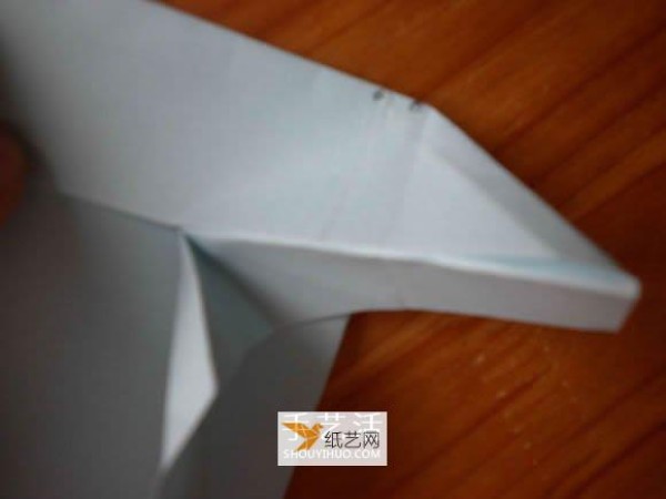 Use origami to make a love box with a lid for Valentine’s Day