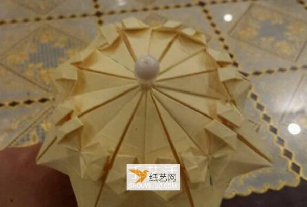 Detailed illustration of folding beautiful three-dimensional umbrella