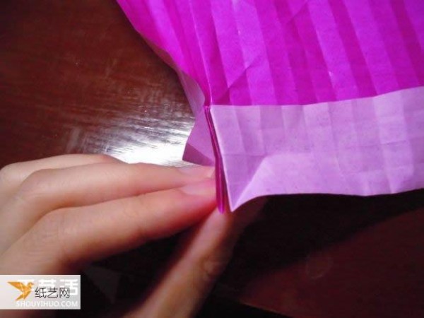 Very creative step-by-step illustration of Dielianhua heart origami