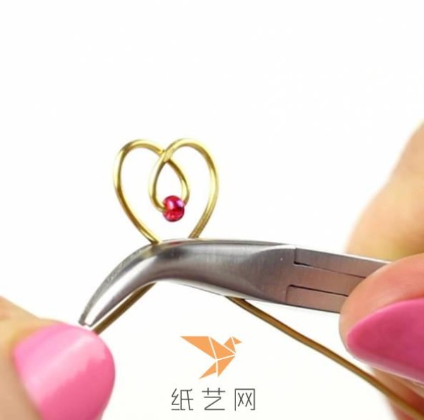 Heart-shaped wire braided ring Valentines Day gift making tutorial