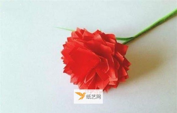 Fold colorful carnations using colored paper for Mothers Day