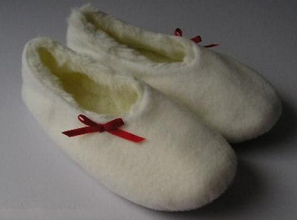 Tutorial on making furry and warm baby shoes