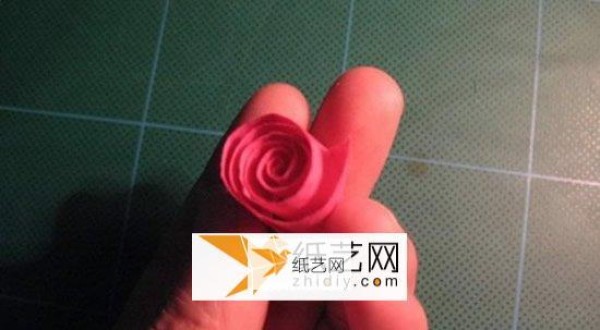 Detailed analysis of the folding method of GG roses